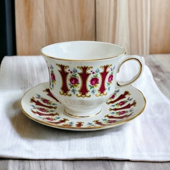 VNTG Ridgway Queen Anne England Bone China Teacup & Saucer Gold Pink Roses Set - Picture 2 of 6